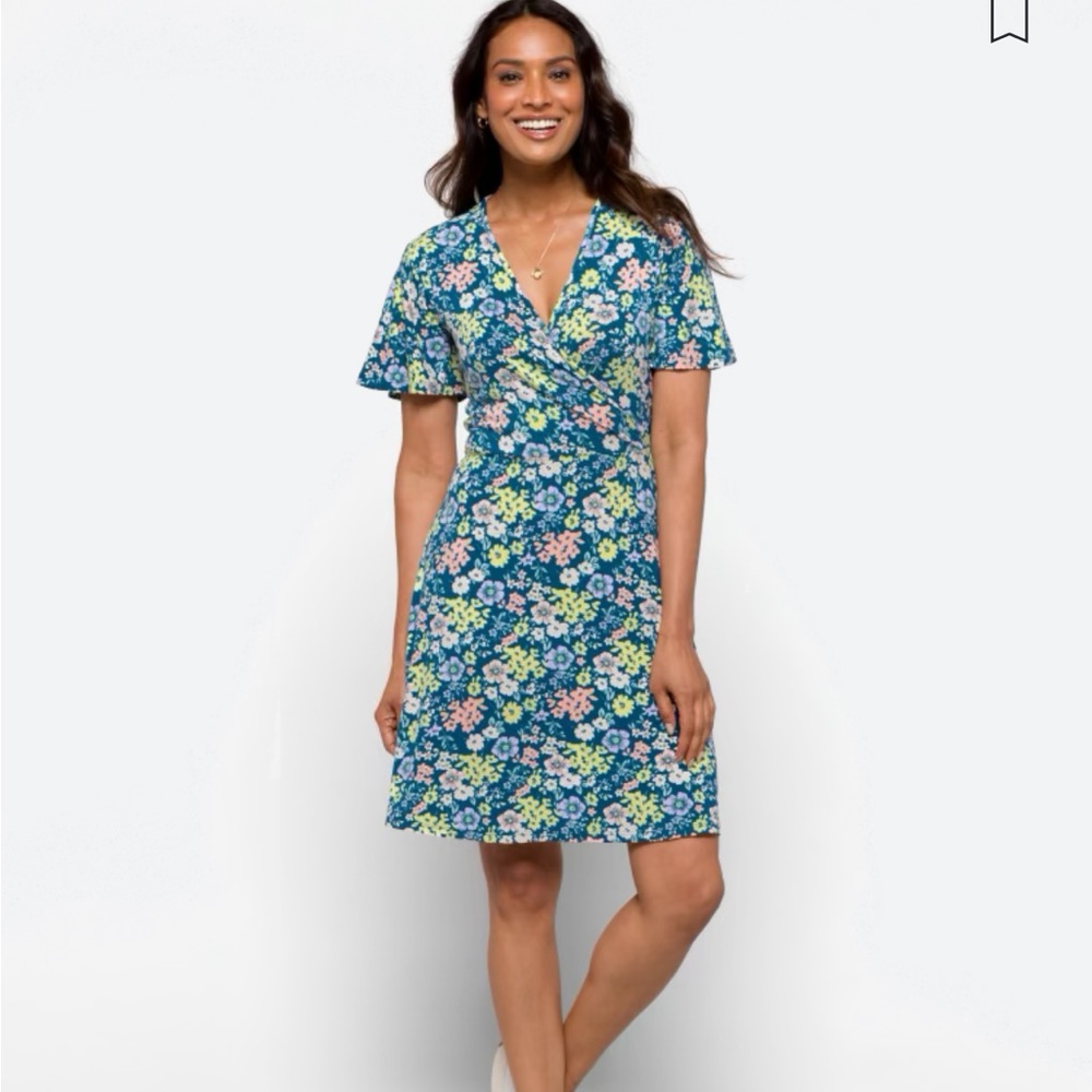 41 Hawthorne- Elise knit surplise mini wrap dress.